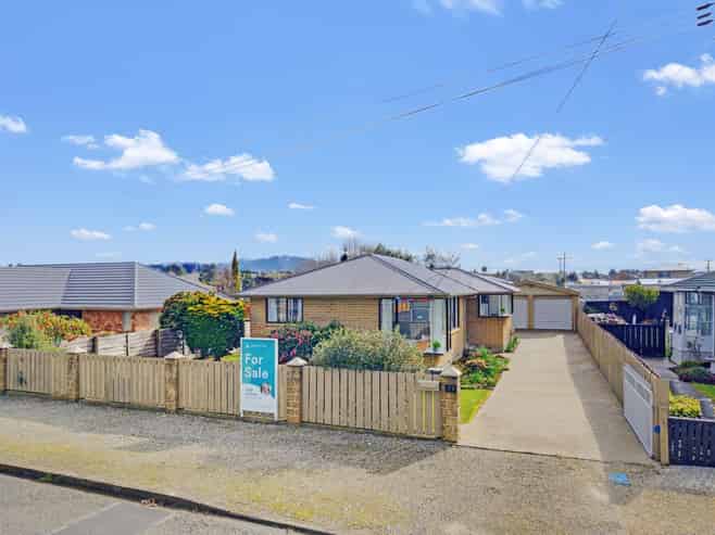 79 Charlton Road, Gore
