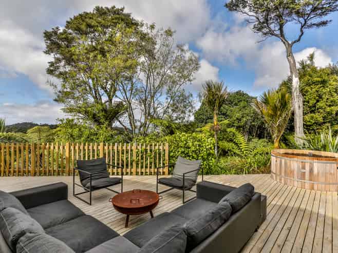 75 Minnehaha Avenue, Titirangi