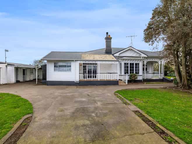 76 South Road, Manaia