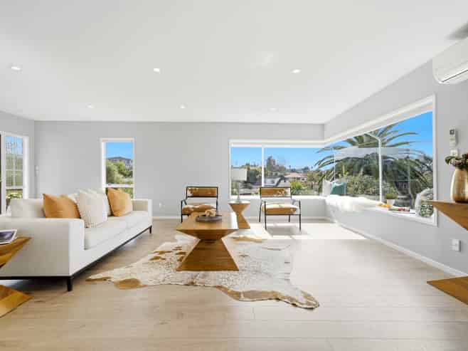 11 Marina Road, Torbay