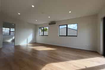 27B Simpson Road, Ranui