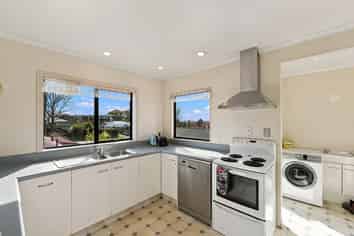 16/166 Waihi Road, Judea