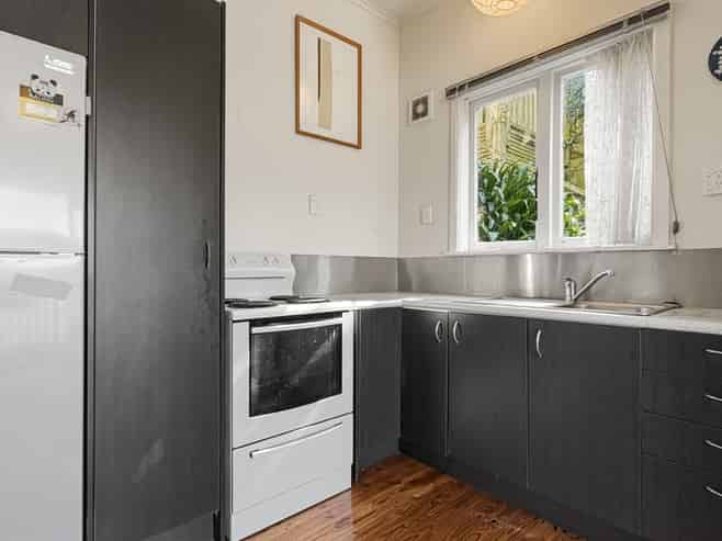 2/108 Maida Vale Road, Roseneath
