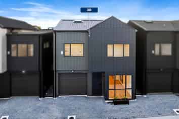 B/3 Towra Place, Botany Downs