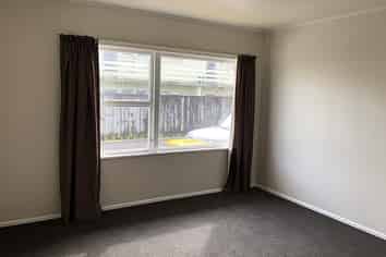 2/1171 Victoria Street, Whitiora