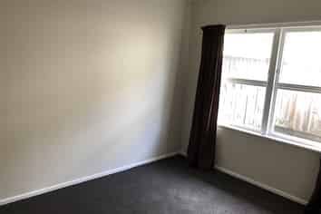 2/1171 Victoria Street, Whitiora