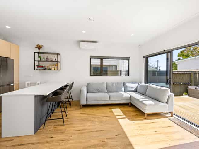 70D Woodglen Road, Glen Eden