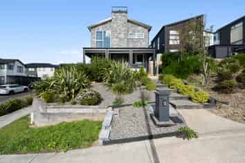 9 Bremner Ridge Street, Flat Bush