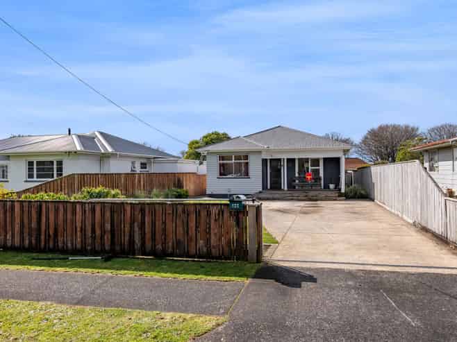120 Miranda Street, Stratford