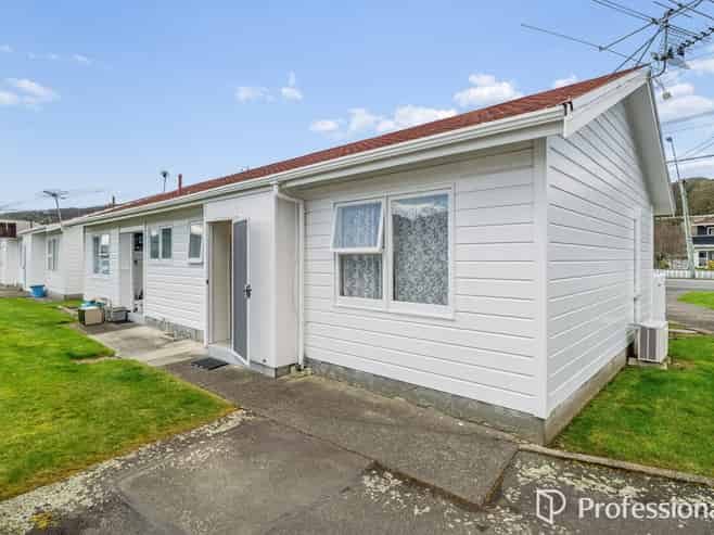 5/1079 High Street, Taita