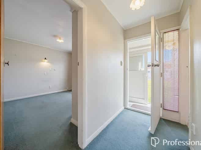 5/1079 High Street, Taita