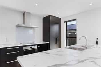 18 Grimwood Street, Ravenswood