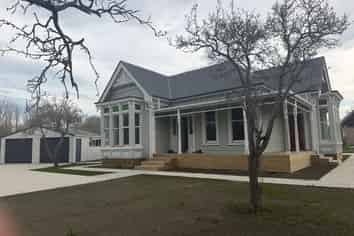 10 River Road, Ashley
