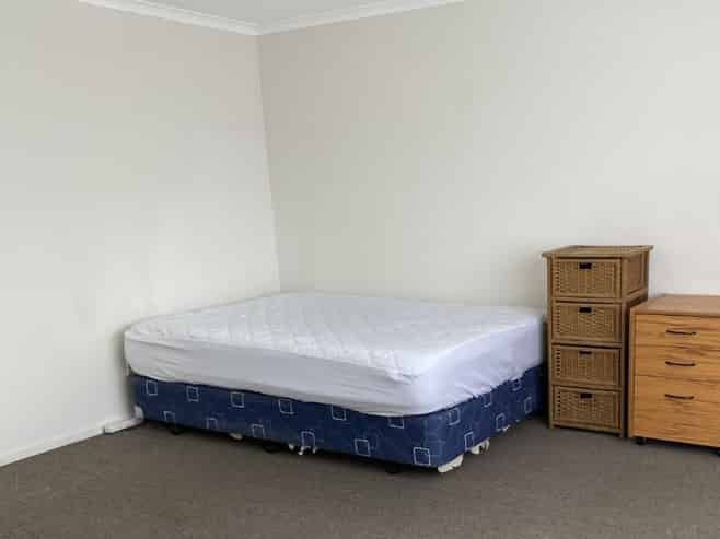 147 Dowse Drive, Maungaraki