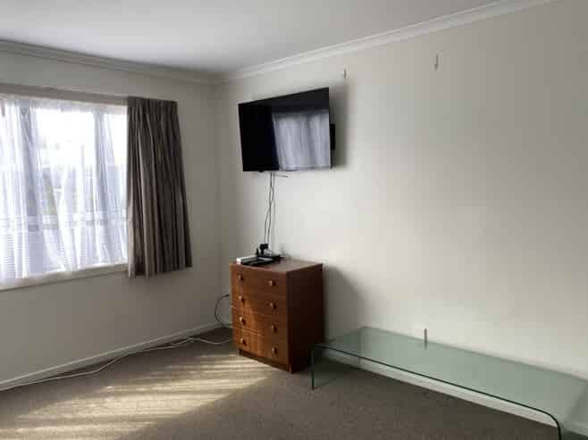 147 Dowse Drive, Maungaraki