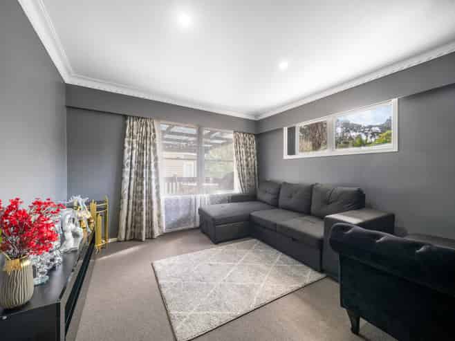25 Birdwood Road, Swanson