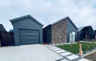 64 Wooing Tree Ave, Cromwell