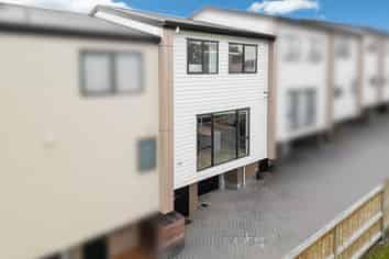 2/66 Bruce Road, Glenfield