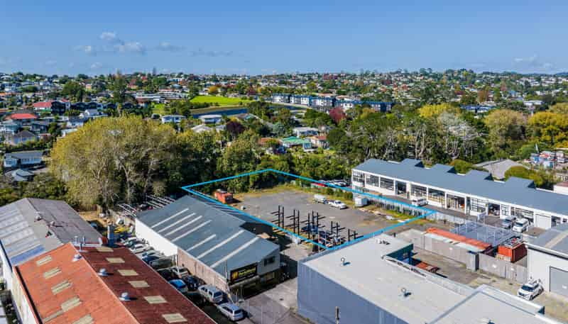 120 Railside Avenue, Henderson