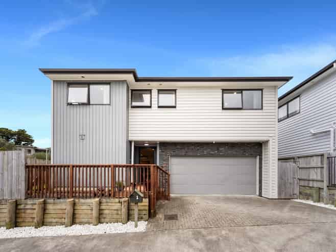 7A Mamuku Drive, Massey