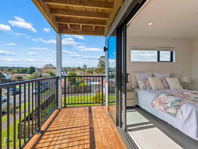 11B Mandarin Place, Half Moon Bay