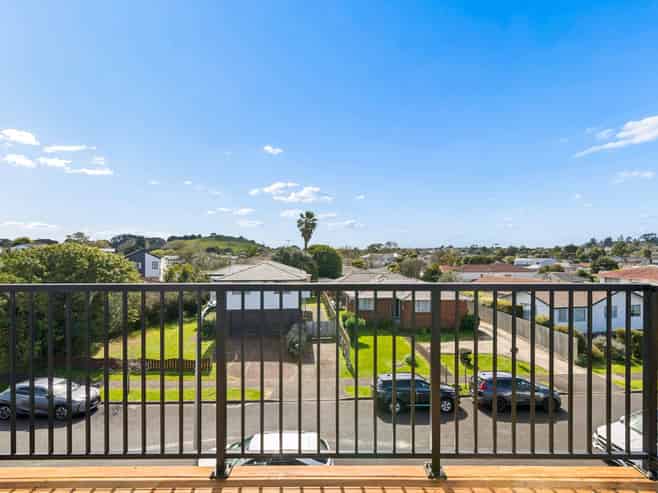 11B Mandarin Place, Half Moon Bay