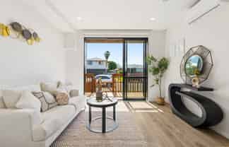 11B Mandarin Place, Half Moon Bay