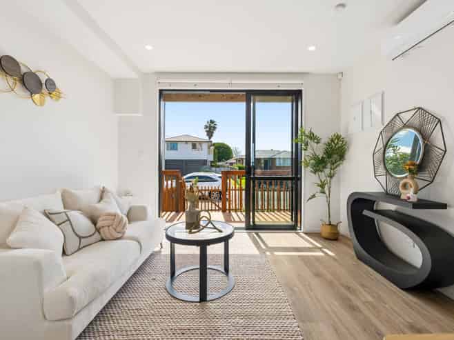 11B Mandarin Place, Half Moon Bay