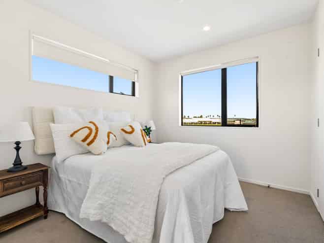 11B Mandarin Place, Half Moon Bay