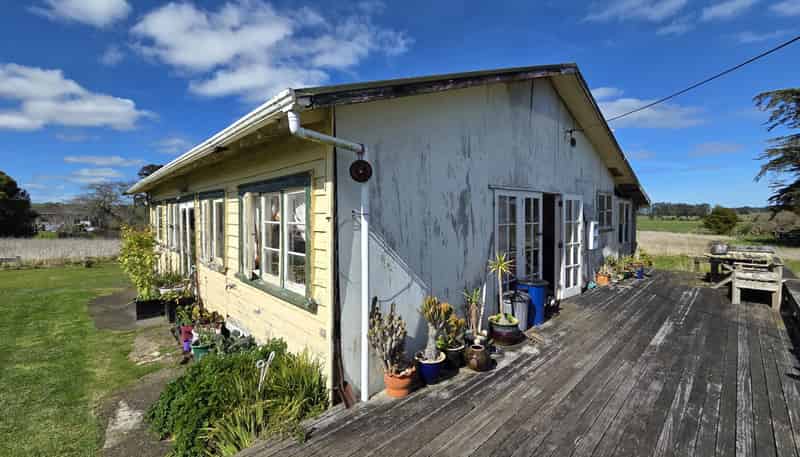 3945 State Highway 12, Aranga