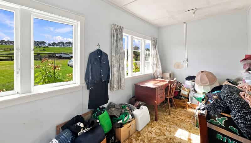 3945 State Highway 12, Aranga