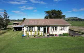 3945 State Highway 12, Aranga