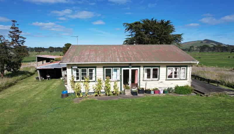 3945 State Highway 12, Aranga