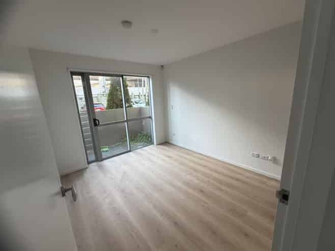 80A Michael Jones Drive, Flat Bush