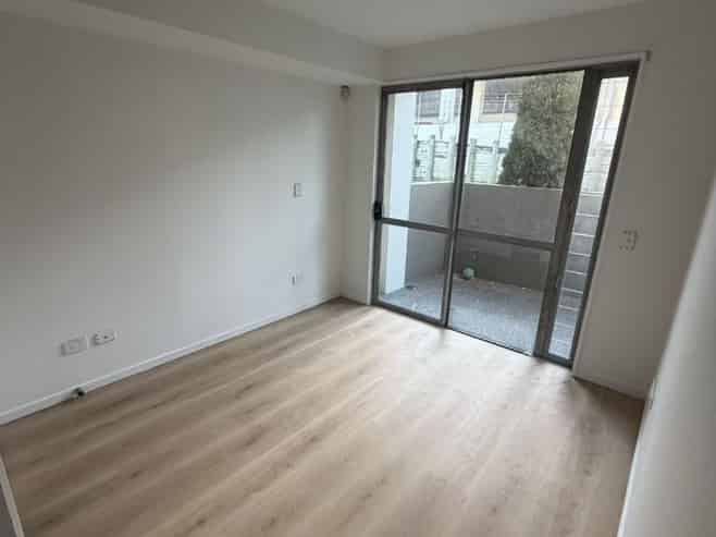 80A Michael Jones Drive, Flat Bush