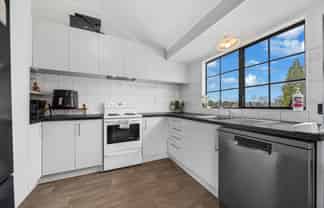 4/34 Don Buck Road, Massey