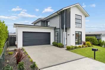 22 Kuku Avenue, Red Beach