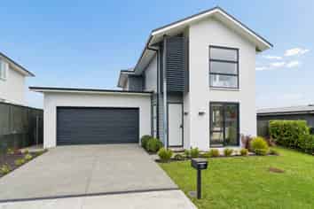 22 Kuku Avenue, Red Beach