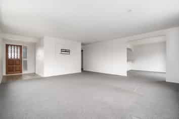 38 Millstream Drive, Lincoln