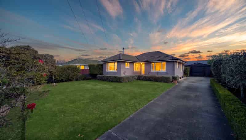 37 Carlsen Street, Burwood
