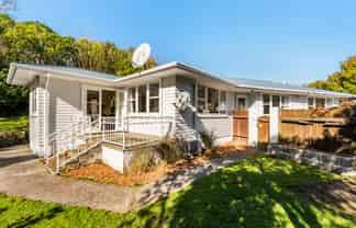 61 Beazley Avenue, Paparangi