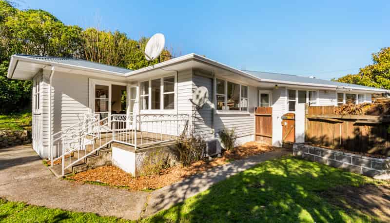 61 Beazley Avenue, Paparangi