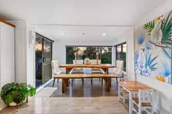 66 Stillwater Crescent, Stillwater