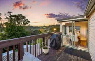 66 Stillwater Crescent, Stillwater