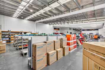 Versatile Te Rapa Investment Opportunity 