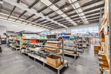 Versatile Te Rapa Investment Opportunity 