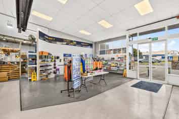 Versatile Te Rapa Investment Opportunity 