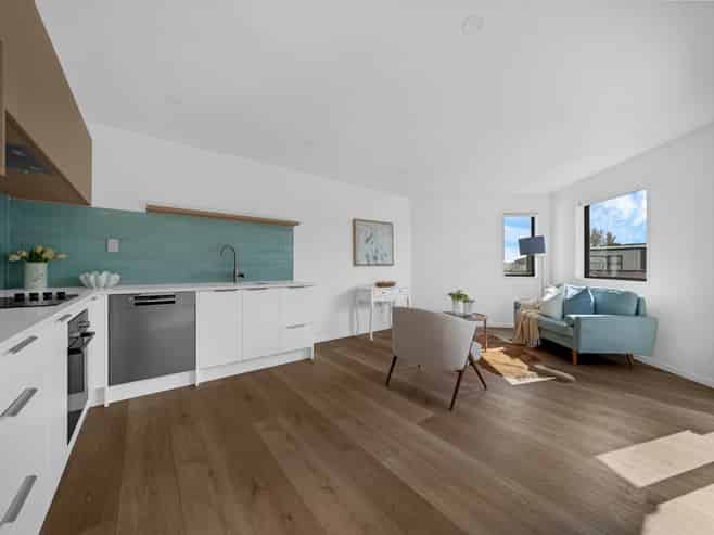 15E Arimu Road, Papakura