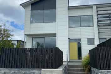 131 Glenvar Ridge Road, Long Bay