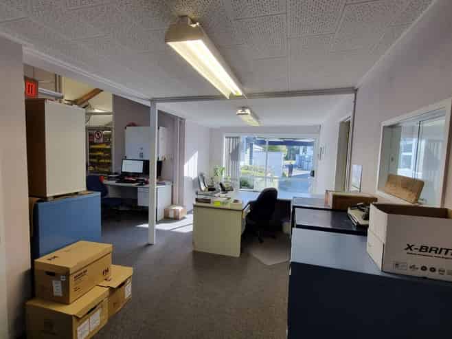 Office and warehouse space